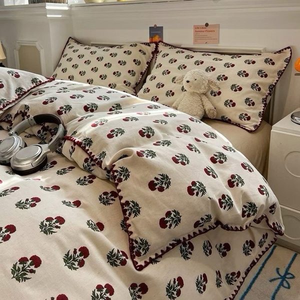 Bộ ga "Cẩm Tú Đỏ" | BST Petit Jardin Cotton Linen – viền vỏ sò mũi tam giác - DM01.01