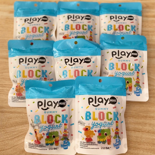 Kẹo dẻo xếp hình Play More block yogurt xanh 64g