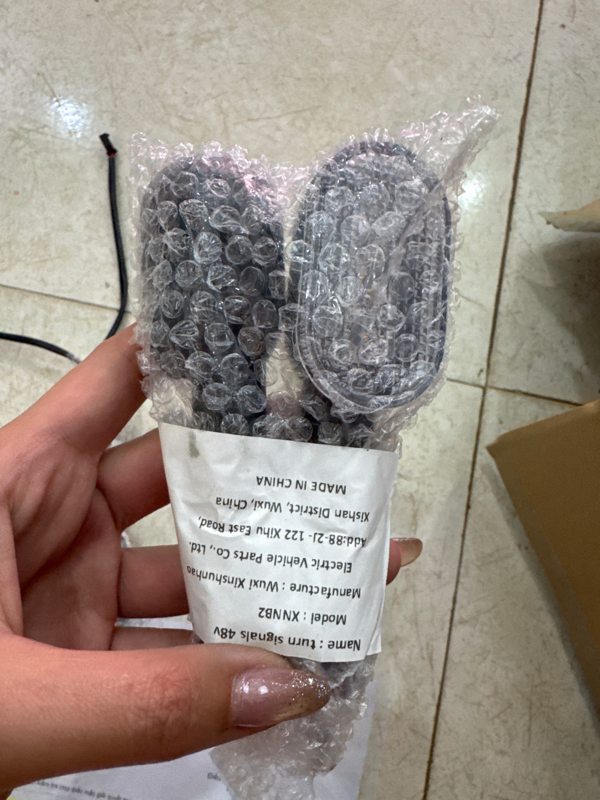 Đèn xi nhan trái phải 48V Moka/Newbeer/ Esync