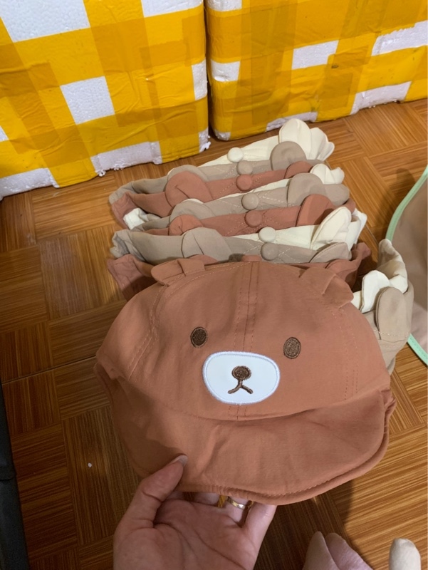 Mũ vành gấu thêu