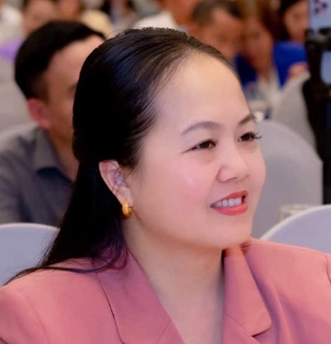 VŨ HƯƠNG XUÂN - Giám đốc Chuỗi Cửa hàng đồng giá LookLook