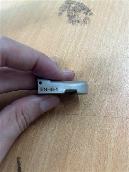 Dụng cụ kẹp giữ mảnh ENH2-1 - Việt Phát