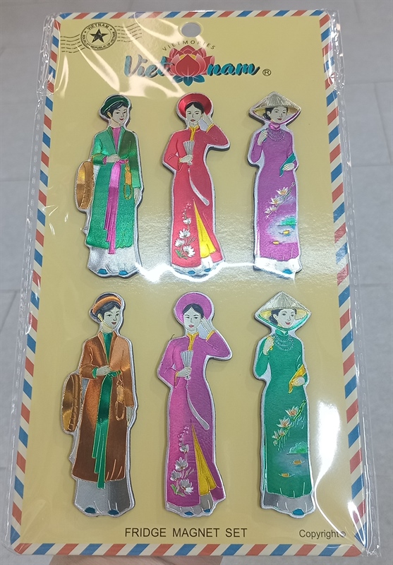 Hít tủ lạnh vỉ 6 cô gái áo dài