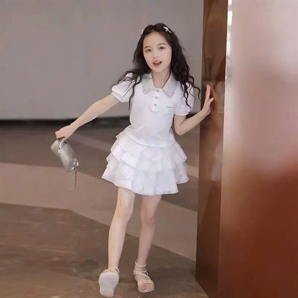 D2- SET ÁO PHỐI CỔ VÁY TẦNG - TRẮNG