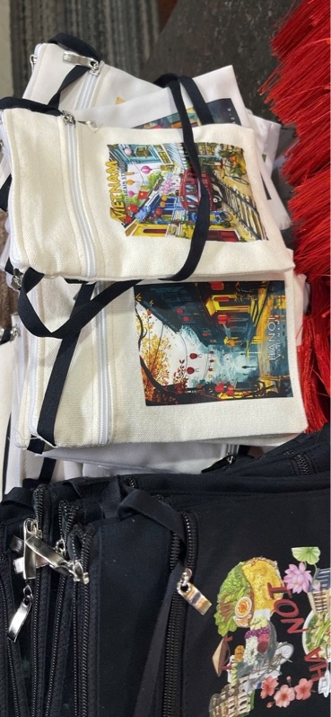 Túi điện thoại in đen trắng - Phone bag - Usd 1.5