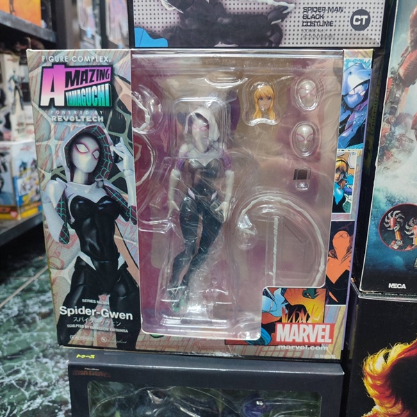 Mua bán REVOLTECH SPIDER GWEN FAKE