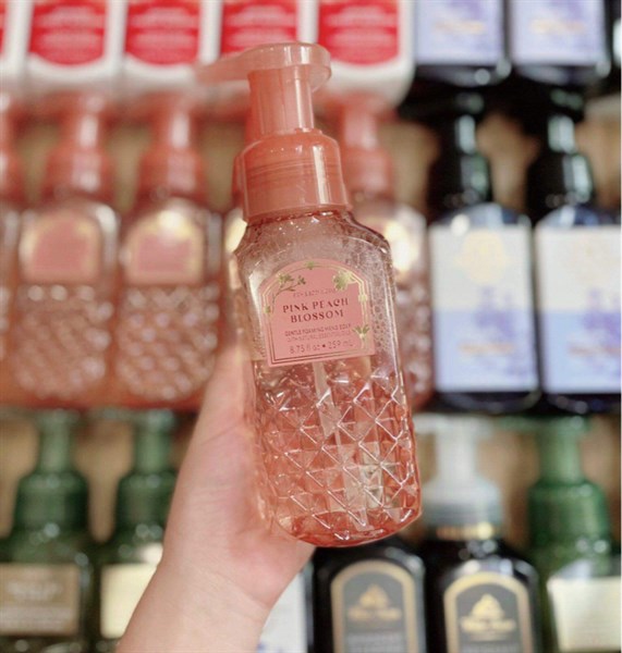 Nước rửa tay tạo bọt bath & body works 259ml