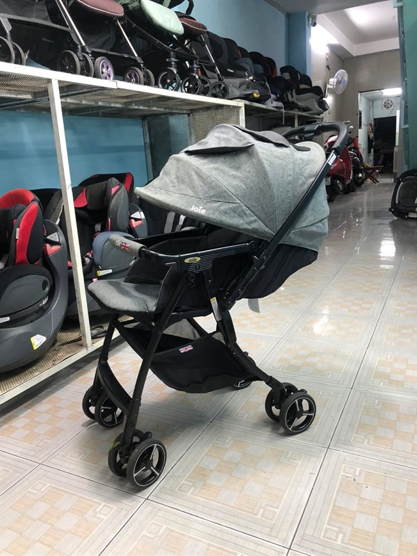 Xe đẩy Xe đẩy Joie SumaBagi 4WD (Chrome) 41003 xoay 360 độ