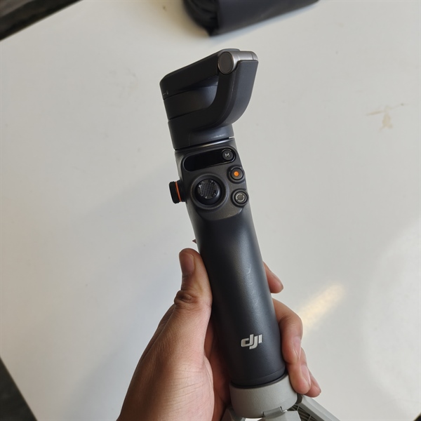 Gimbal DJI Mobile 6 likenew