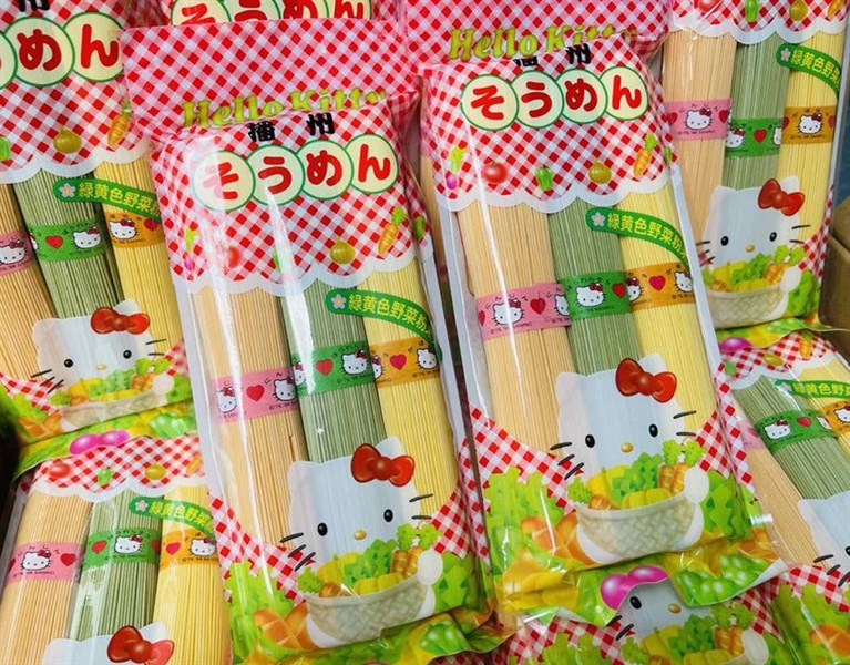 Mì Somen Rau Củ Ngũ Sắc Hello Kitty 300g 9M+