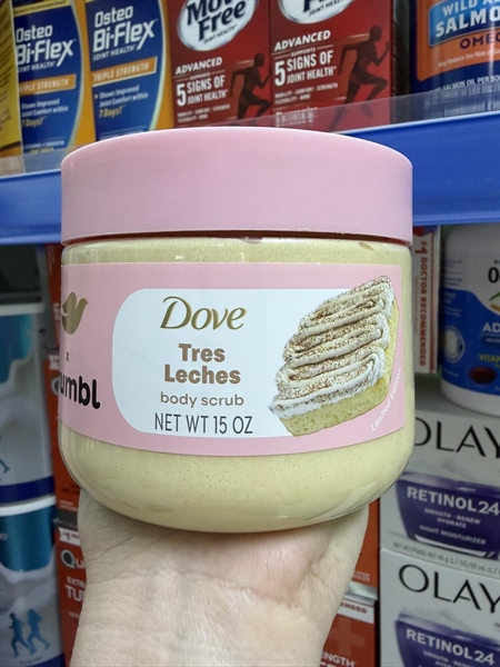 Tẩy tế bào chết Dove tres leches hồng phấn 425g