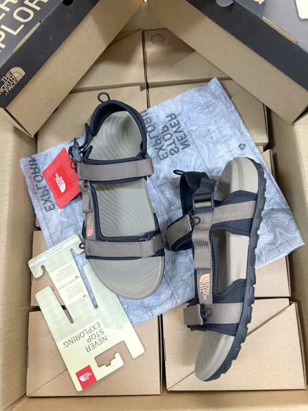 [NEW] Sandal The North Face Brown