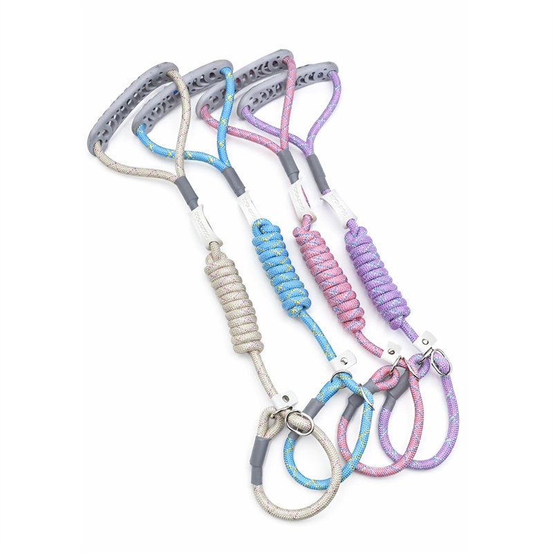 YK - Dây dắt Dog Leash kèm vòng cổ tay cầm xốp 0.8cm