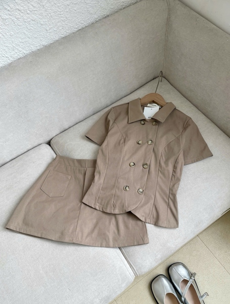 [T] Set sơ mi ôm kèm chân váy chữ A