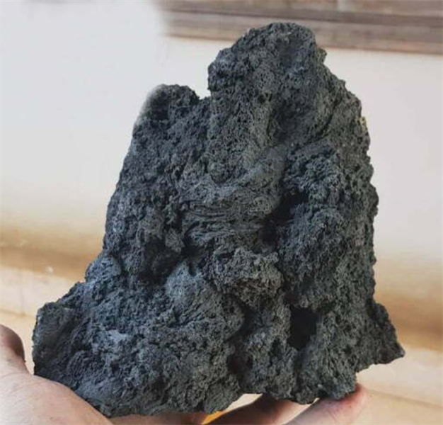 Đá ĐEN GIA LAI- 1kg