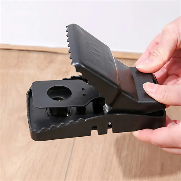 Bẫy Chuột Nhựa Hàm Cá Mập (Thùng 200)