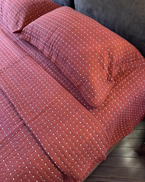 Bộ ga chần full "Hạt nắng" | 100% cotton tự nhiên - Vỏ chăn chần 200x230 cm - Đỏ Chấm bi - JF14.01