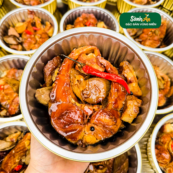 Cá kho chuối xanh sông Đà