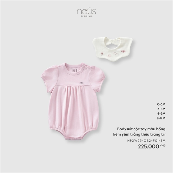 2500 - 3M/12M Bodysuit cộc tay màu hồng kèm yếm trắng thêu trang trí
