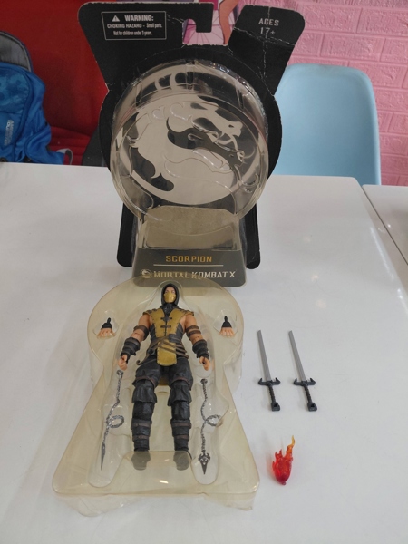 Mua bán (2ND CÓ TT) MEZCO TOYZ MORTAL KOMBAT X SCORPION