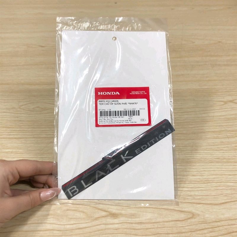 Tem chử Black Edition Lead 125 Đen Nhám