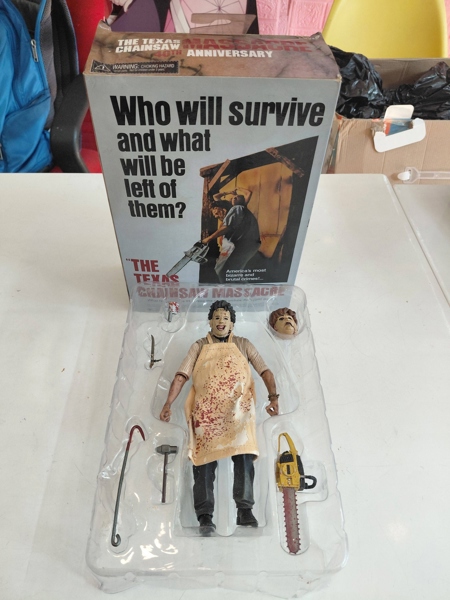 Mua bán (2ND CÓ TT) NECA CHAINSAW MASSACRE THE LEATHER FACE