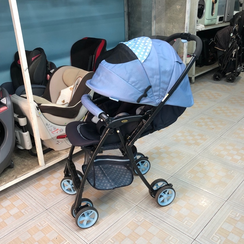 Xe đẩy Aprica Flyer