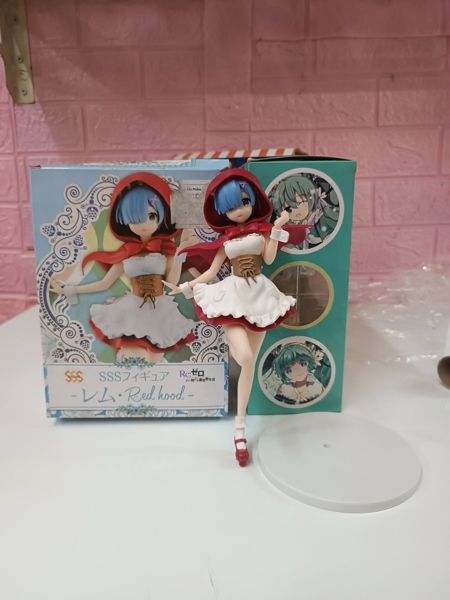 Mua bán (2ND-GÃY CHÂN ĐÃ KEO) PVC REM RED HOOD FAKE