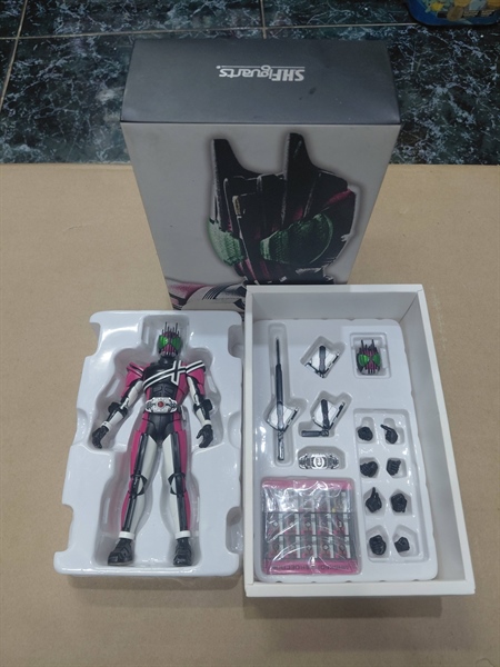 Mua bán (2ND,TRÓC SƠN TAY) SHF (SKC) KAMEN RIDER DECADE