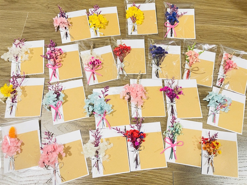 Thiệp HOA KHÔ handmade