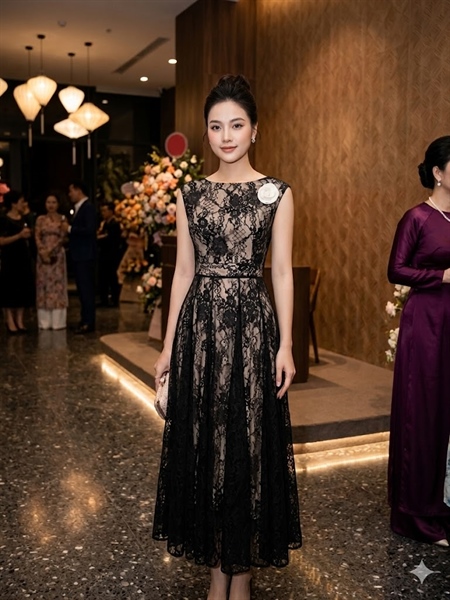 VÁY REN XẾP LY ĐEN HOA NGỰC M