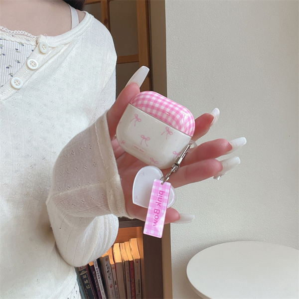 Case Airpod Nơ Hồng + Móc Tim - PRO