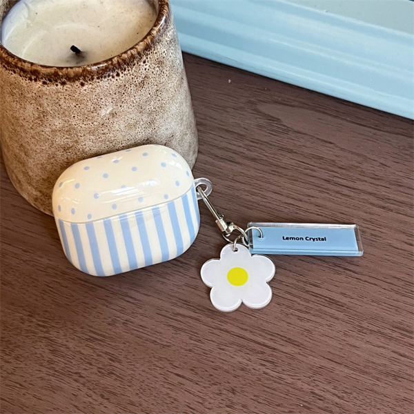 Case Airpod Sọc Xanh + Móc Hoa - 3