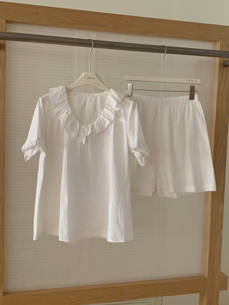 Bộ mặc nhà hè D STUDIO trắng basic cotton viền bèo