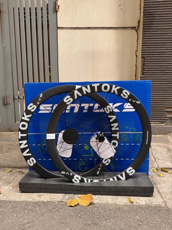 Vành carbon xe đạp phanh đĩa Santok Full ceramic