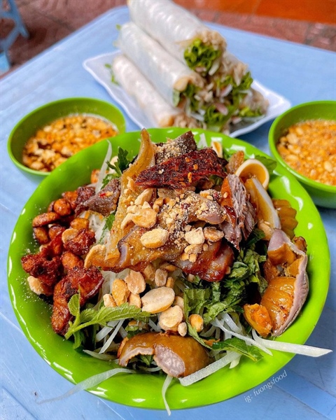 Nộm bò thập cẩm