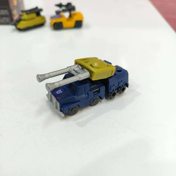 Mua bán (NOBOX) SET 3 CHIẾC BLOKEES TRANSFORMER DEFENDER