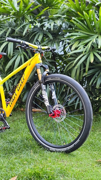 Xe Đạp MTB Zbike Custom Màu Vàng Xanh (THUY DIEP) - S