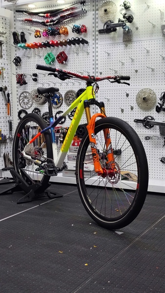 Xe Đạp MTB Zbike Custom Màu Mix Xanh - Group Shimano M6100(KH8248127 Nguyễn Hoàng Vũ)