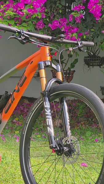 Xe Đạp MTB Zbike Custom Màu Xám Vàng (Anh Trí KH8248121)