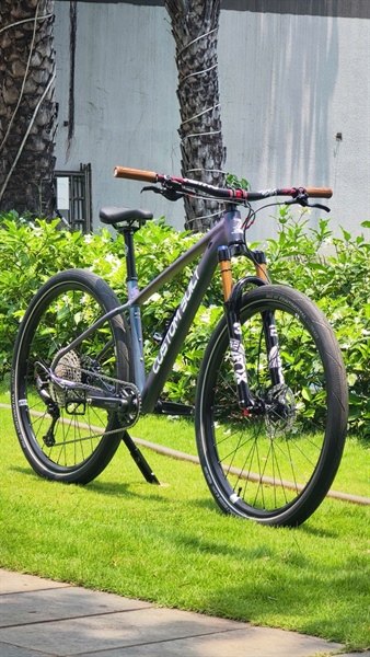 Xe Đạp MTB Zbike Custom màu Xanh Đen - group mini M6100(KH8248130 Lâm Hoàng Gia)
