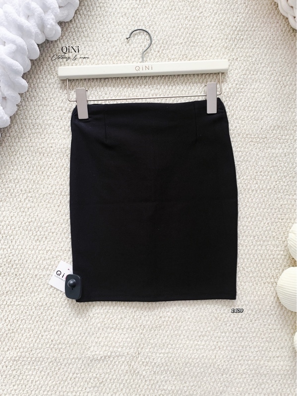 CHÂN VÁY CS XẺ SAU ( NGẮN)