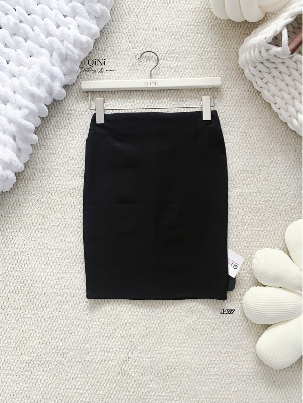 CHÂN VÁY CÔNG SỞ