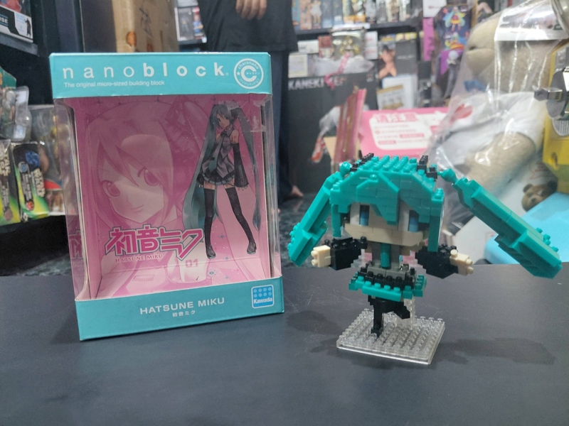 Mua bán (2ND THIẾU 2 MẢNH BÊN TÓC) NANOBLOCK HATSUNE MIKU