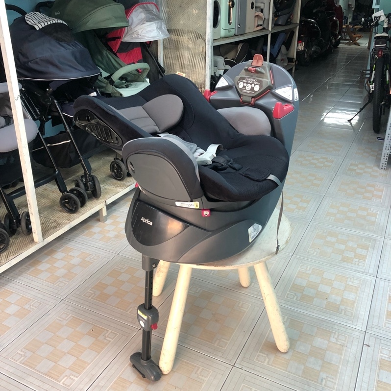 Ghế ngồi ô tô Aprica Fladea Air