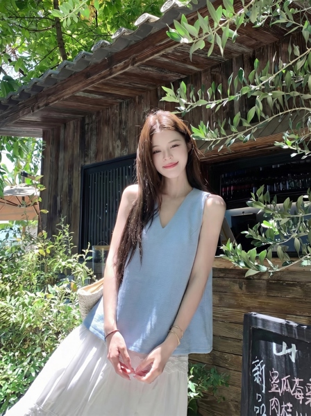 [T] Áo sát nách linen cổ V thắt lưng