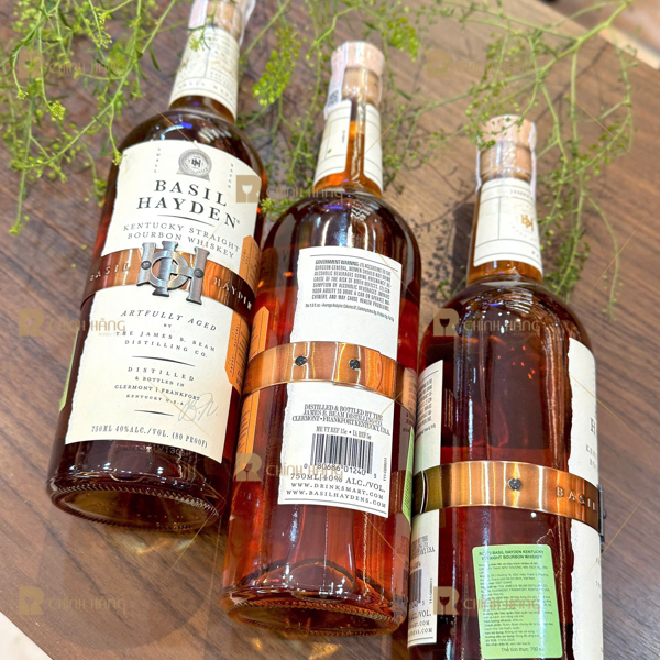 Basil Hayden's Kentucky Straight Bourbon 700 ml - hình mô tả 2