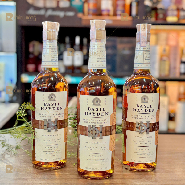 Basil Hayden's Kentucky Straight Bourbon 700 ml - hình mô tả 2