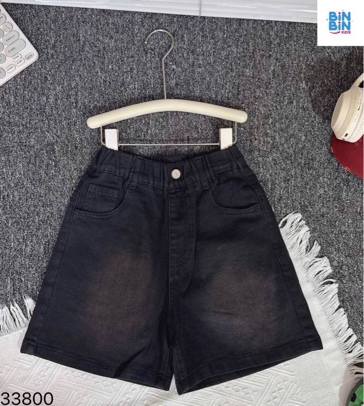 33800- Quần Short Jean Đen Chữ G