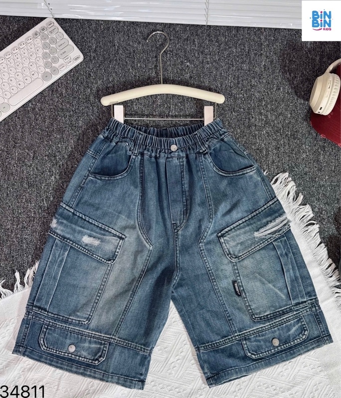 34811- Quần short jean TH xanh rách